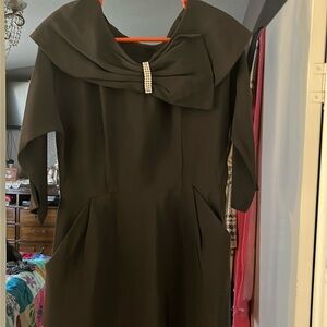 Vintage dress with rhinestone bow and pockets gorgeous